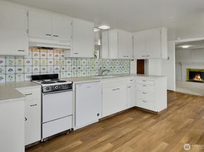 10742 Lakeside Avenue NE, Seattle WA 98125