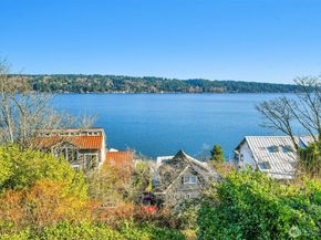 10742 Lakeside Avenue NE, Seattle WA 98125