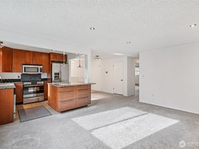 7909 218th Street SW 4, Edmonds WA 98026