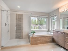 5860 S 326th Court, Auburn WA 98001