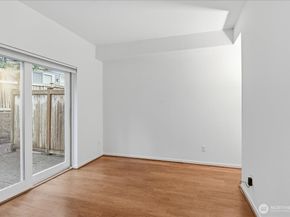 63 Cougar Ridge Road NW 2102, Issaquah WA 98027