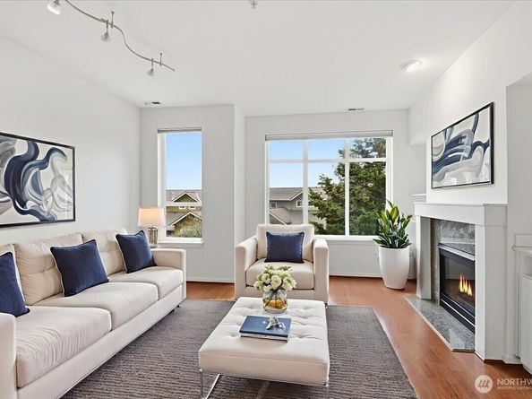 63 Cougar Ridge Road NW 2102, Issaquah WA 98027