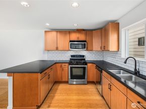 2017 NW 59th Street A, Seattle WA 98107