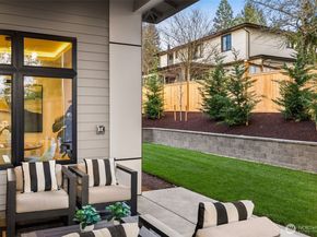 312 160th Avenue NE, Bellevue WA 98008