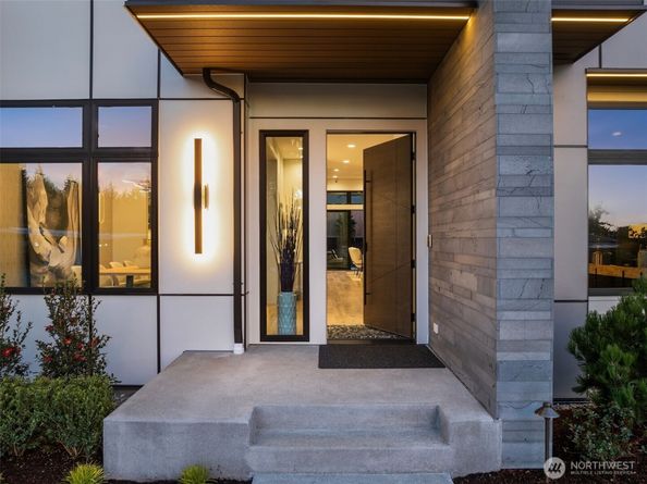 312 160th Avenue NE, Bellevue WA 98008