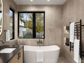 312 160th Avenue NE, Bellevue WA 98008