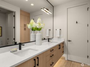 312 160th Avenue NE, Bellevue WA 98008