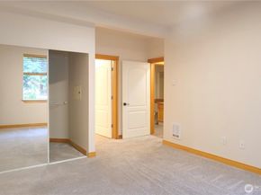 15806 18th Ave W A101, Lynnwood WA 98087