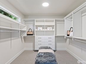 12813 NE 65th Lane, Kirkland WA 98033