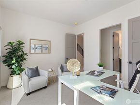12813 NE 65th Lane, Kirkland WA 98033