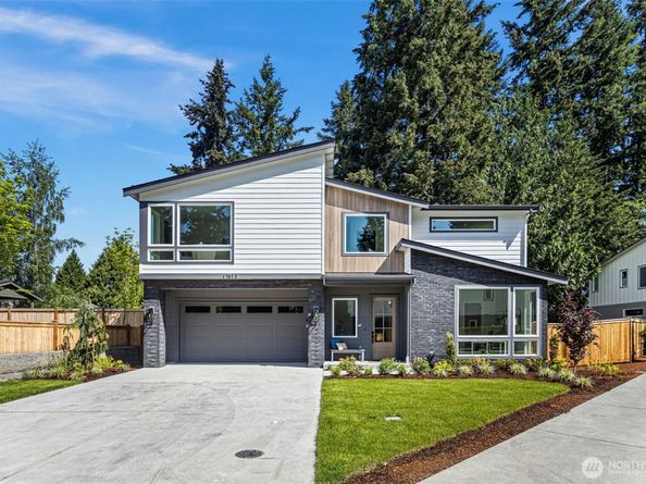 12813 NE 65th Lane, Kirkland WA 98033