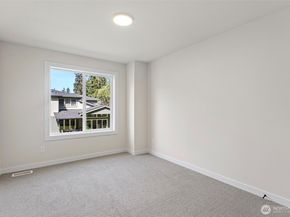 12813 NE 65th Lane, Kirkland WA 98033