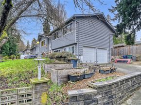 18517 44th Avenue W, Lynnwood WA 98037