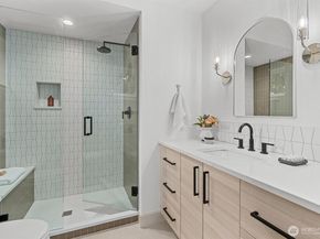 1255 NE 100th Street, Seattle WA 98125