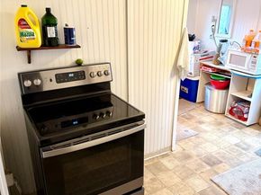 11040 11th Avenue SW, Seattle WA 98146