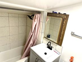 11040 11th Avenue SW, Seattle WA 98146