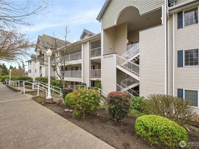 509 1st Street 104, Snohomish WA 98290