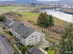 509 1st Street 104, Snohomish WA 98290