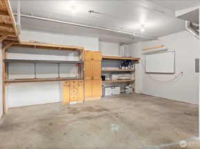 23300 SE Black Nugget Road D3, Issaquah WA 98029