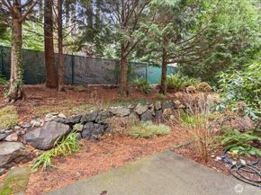 23300 SE Black Nugget Road D3, Issaquah WA 98029