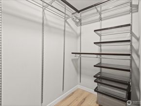 23300 SE Black Nugget Road D3, Issaquah WA 98029