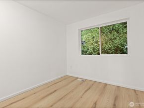 23300 SE Black Nugget Road D3, Issaquah WA 98029