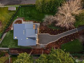 2436 134th Avenue NE, Bellevue WA 98005