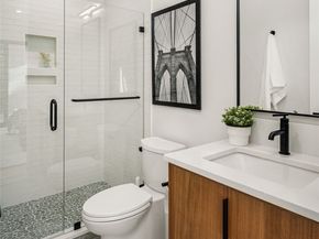 2436 134th Avenue NE, Bellevue WA 98005