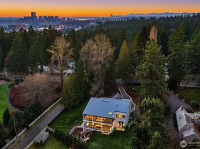 2436 134th Avenue NE, Bellevue WA 98005
