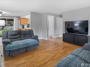 2120 Ginko Street SE, Auburn WA 98092