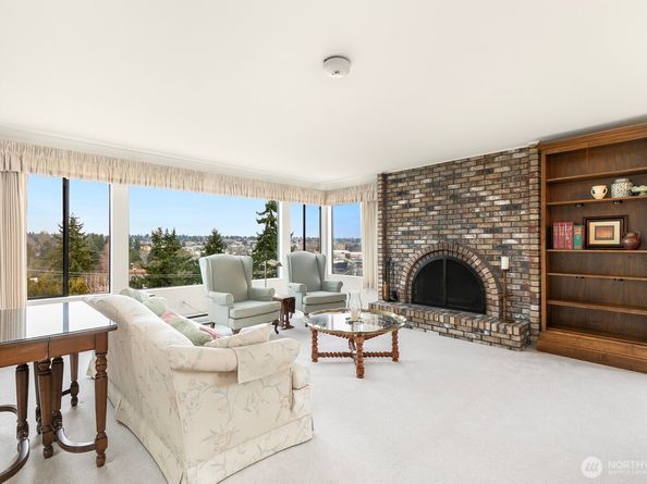 3113 W Harley Street 3115, Seattle WA 98199