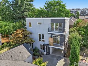 8020 17th Avenue NW, Seattle WA 98117