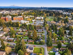 12204 Ashworth Avenue N, Seattle WA 98133