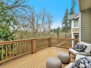 6441 SE Cougar Mountain Way, Bellevue WA 98006