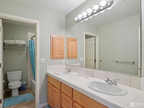 12612 SE 261st Street, Kent WA 98030
