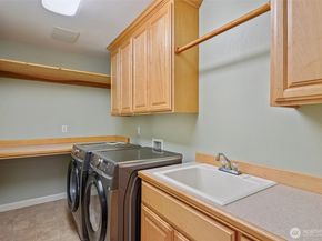 12612 SE 261st Street, Kent WA 98030