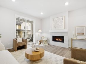 19244 NE 69th Circle 104, Redmond WA 98052