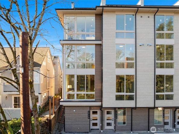 3817 D Fremont Avenue N, Seattle WA 98103