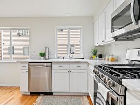 9038 Mary Avenue NW B, Seattle WA 98117