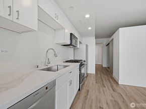 2911 2nd Avenue 709, Seattle WA 98121