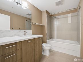 2911 2nd Avenue 709, Seattle WA 98121