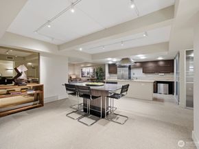 2911 2nd Avenue 709, Seattle WA 98121