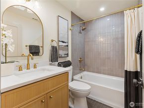 9506 18th Avenue NW, Seattle WA 98117