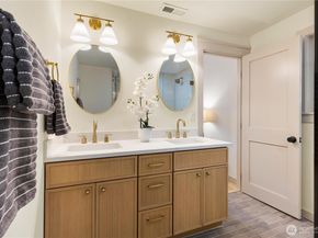 9506 18th Avenue NW, Seattle WA 98117