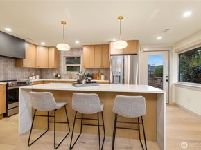 9506 18th Avenue NW, Seattle WA 98117