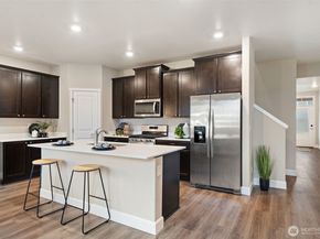 4462 Sand Dollar Street, Bremerton WA 98312