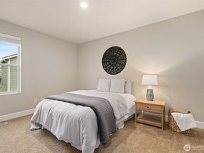 4462 Sand Dollar Street, Bremerton WA 98312