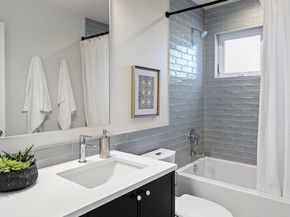 9311 132nd Avenue NE A, Kirkland WA 98033