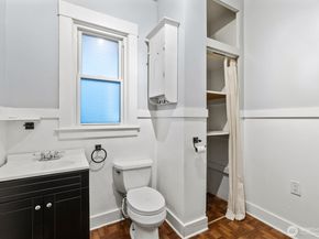 1721 3rd Avenue N, Seattle WA 98109