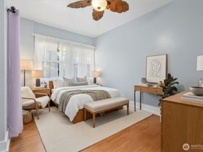 1721 3rd Avenue N, Seattle WA 98109